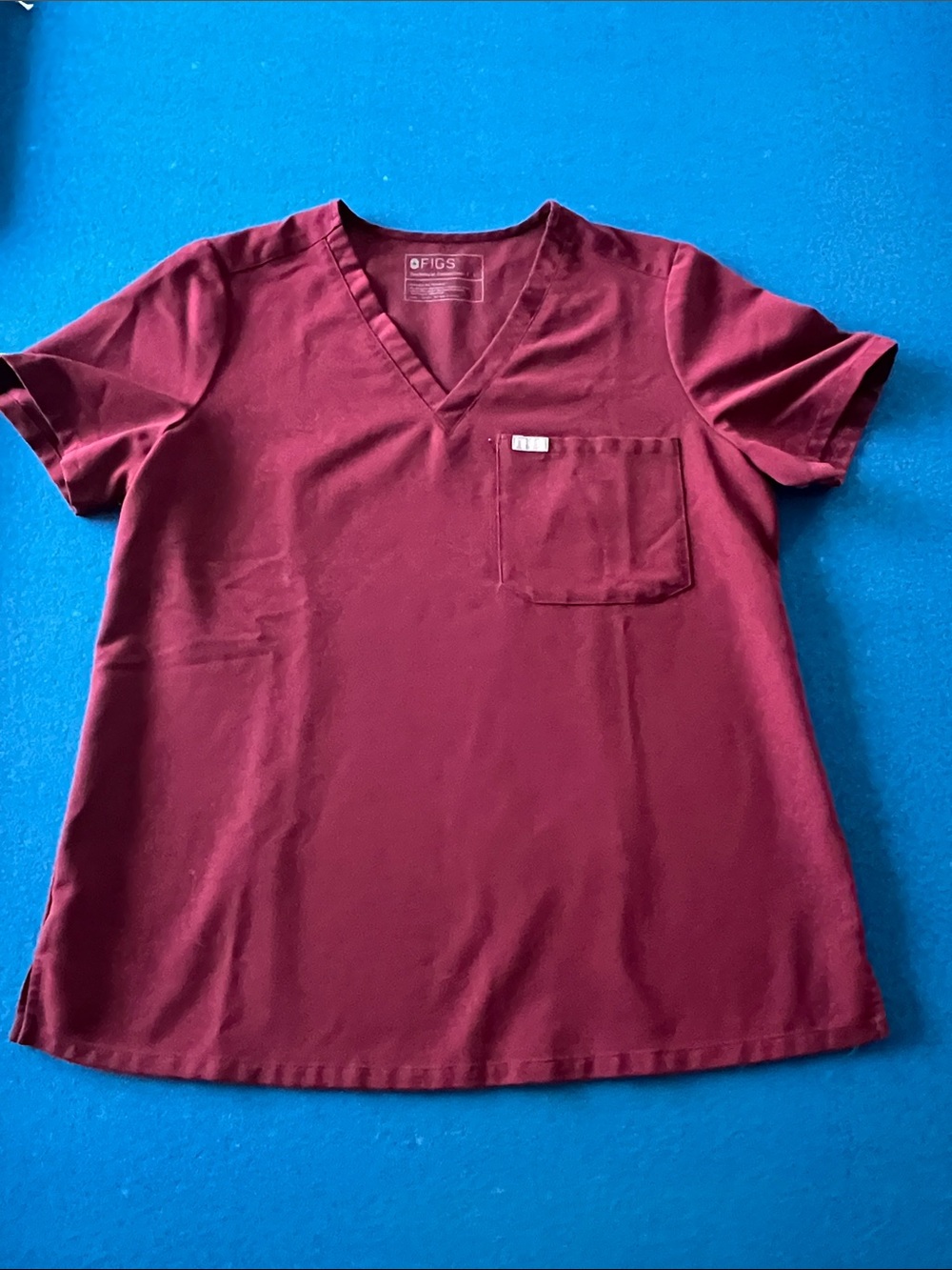 Figs V-Neck Scrub Top in Maroon